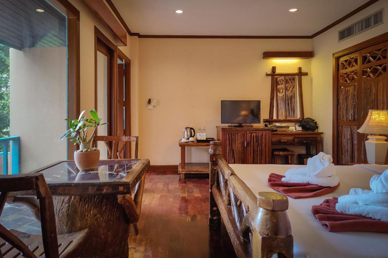 Baan Hin Sai Resort & Spa Chaweng  Exterior photo